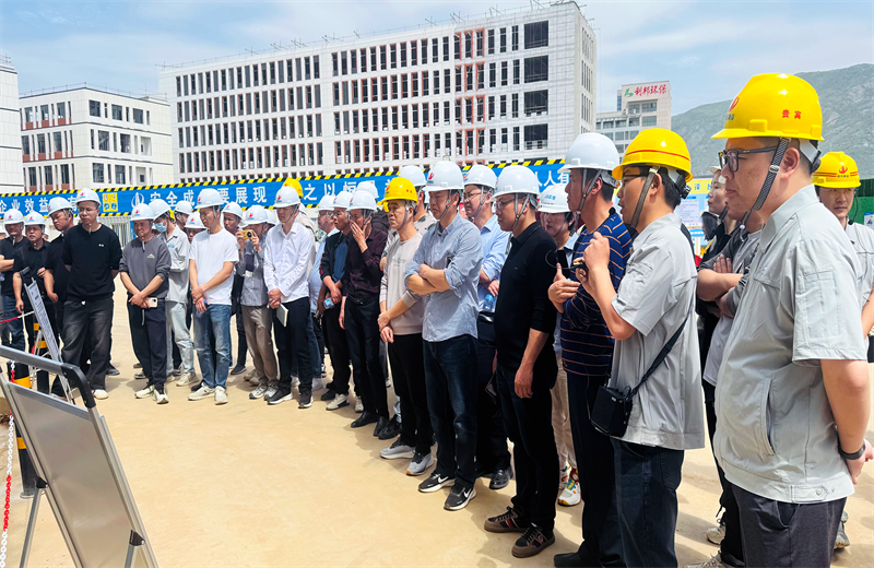 2025年4月17日，由莆田市涵江区住房和城乡建设局主办、AG旗舰厅三建承办的钢筋安装工程质量防控现场交流会在联东U谷·涵江海峡智造产业谷一期成功召开。